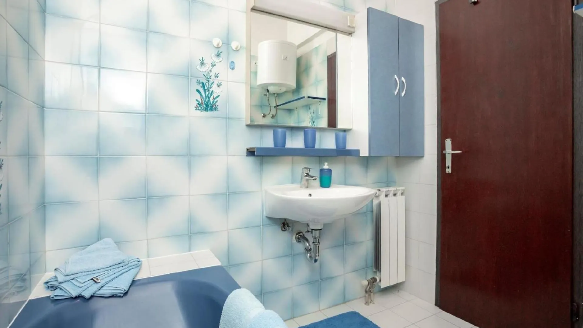 Apartment Ferienwohnung Fuer 4 Personen Ca 55 Qm In Njivice, Kvarner Bucht Krk